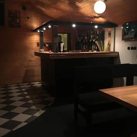 ホテル Raca オシュチュニツァ